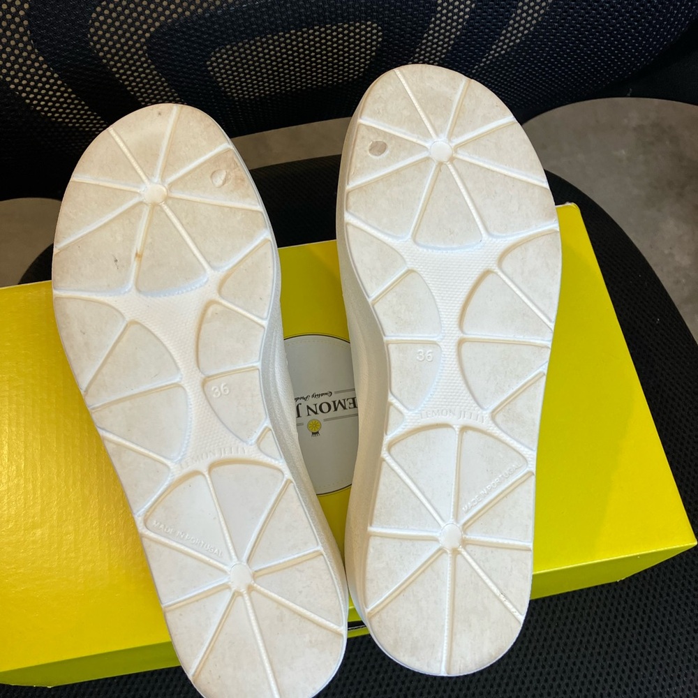 Women’s Lemon Jelly white slides size 6. UK size 36. - Picture 3 of 5